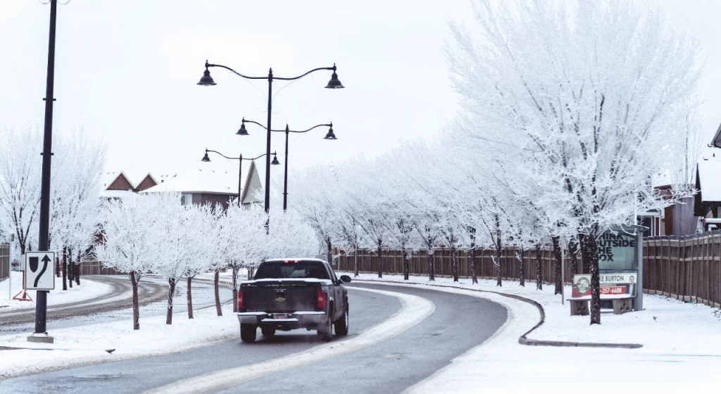Winter-Driving-in-Edmonton-5-Safe-Tips-for-New-Drivers-1-1024x560